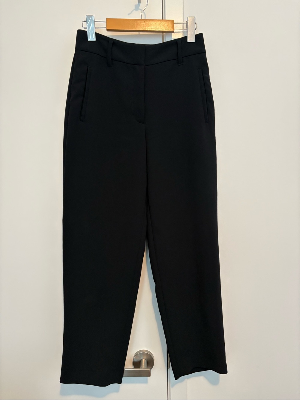 Aritzia Wilfred Black Cropped Straight-Leg Tailored Trousers